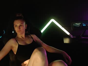dildo qeen