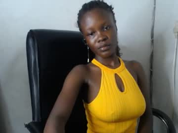 ebony petitegir