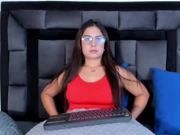 mia fox3