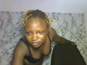 sexynayaluxe