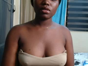 slimthick tinah